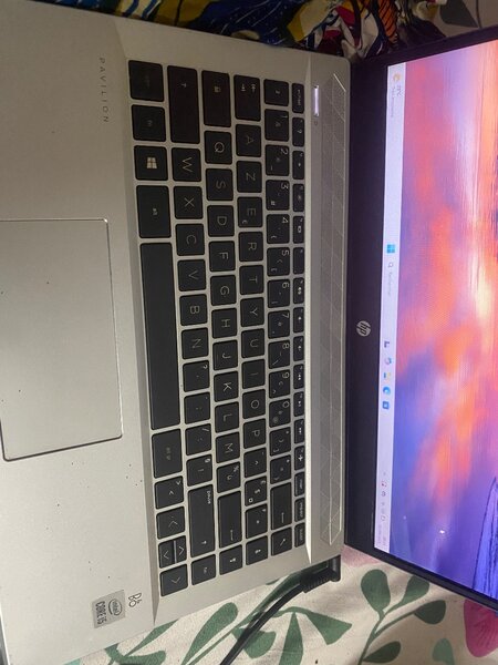 HP Pavilion Laptop 15.6" i5