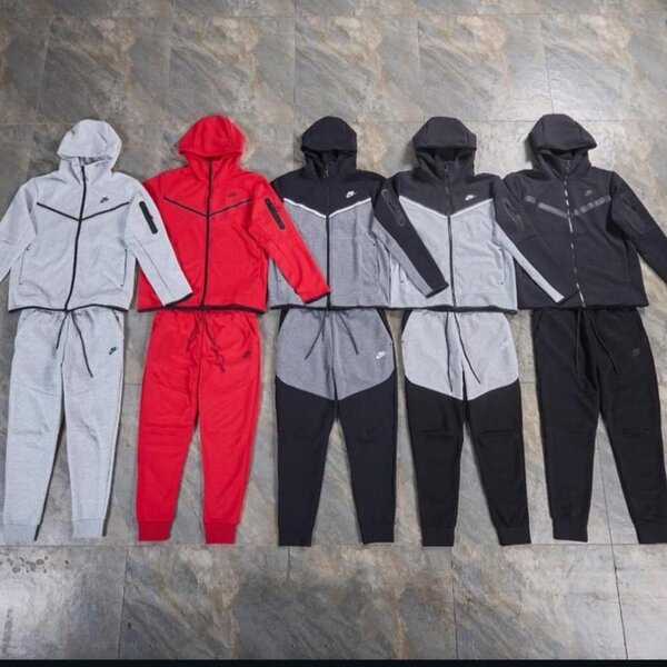 Survêtement sport homme Nike