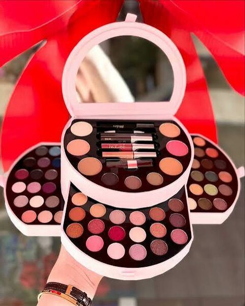 Palette maquillage multi-couleur