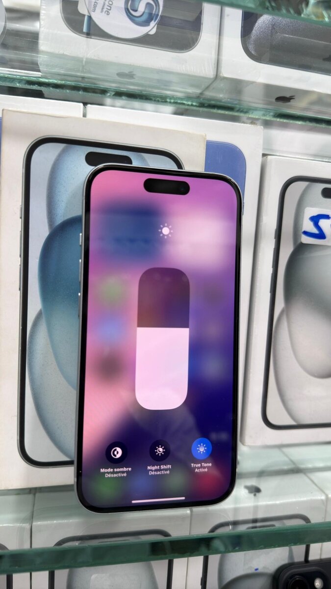 iphone 15 128G très propre