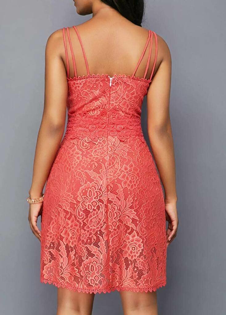 Robe dentelle élégante corail