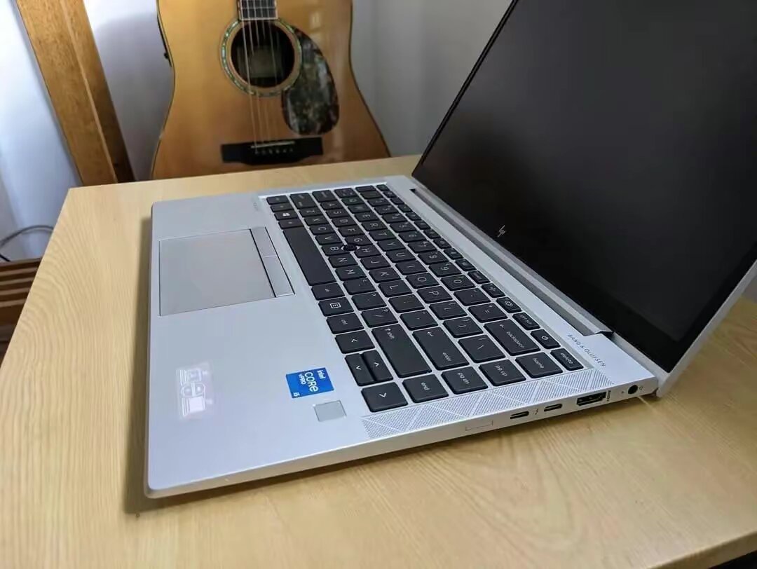 HP ÉlitBook 840 G8