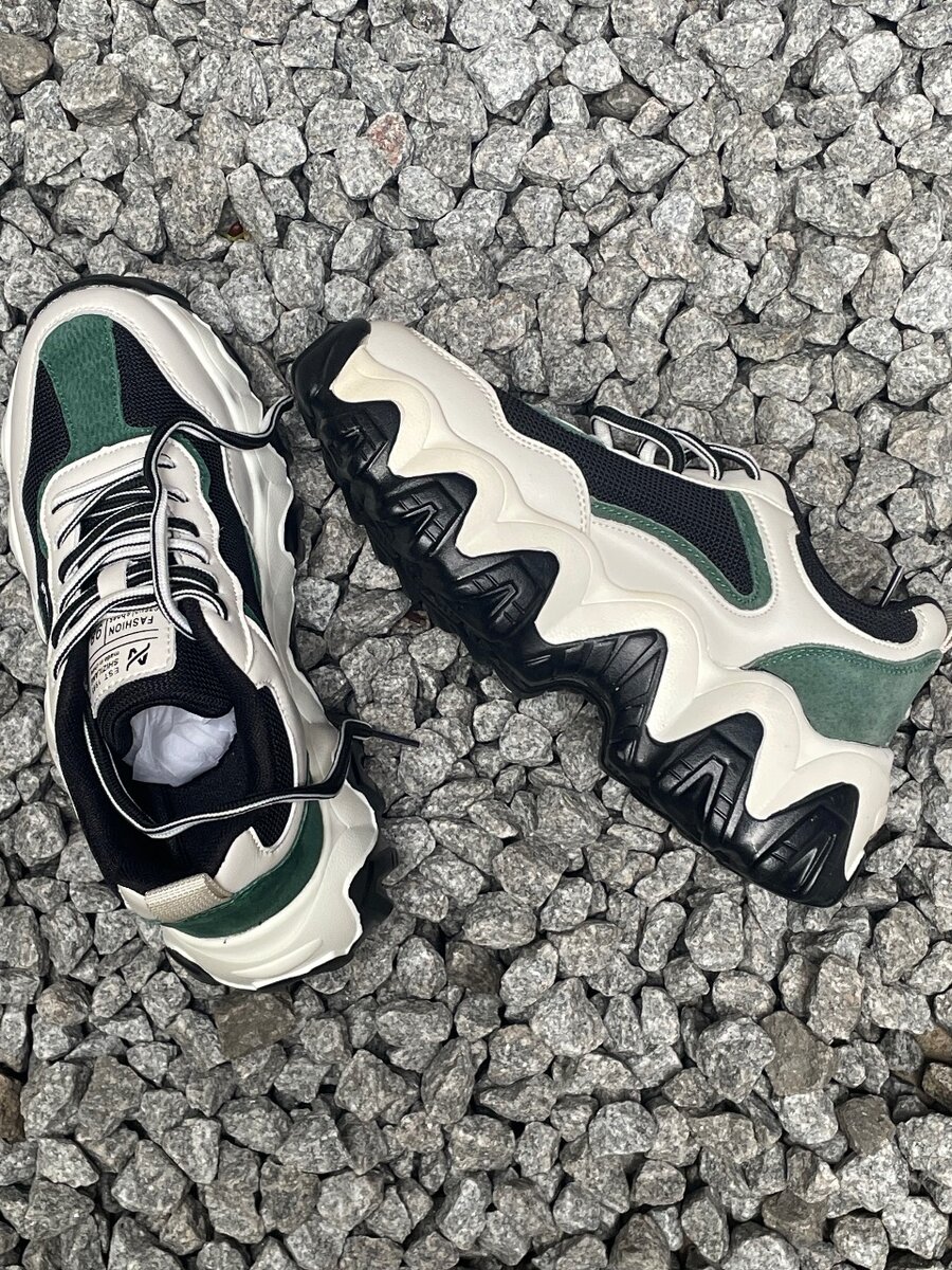 Chaussure fermées homme et femmes