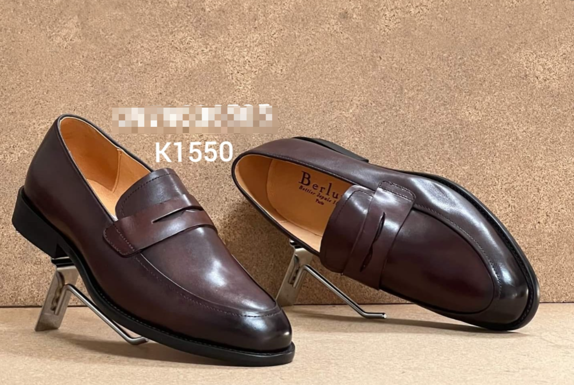 Classic Oxfords leather shoes