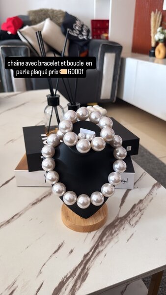 Parure de perles élégante