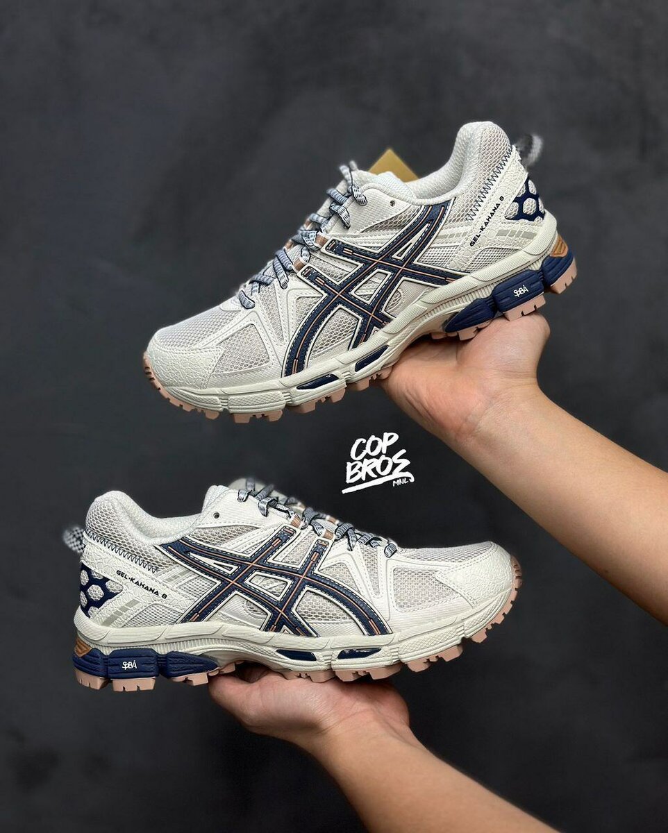Asics kahana 8