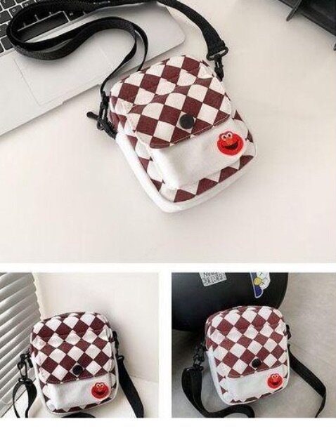 Sac bandoulière quadrillé chic