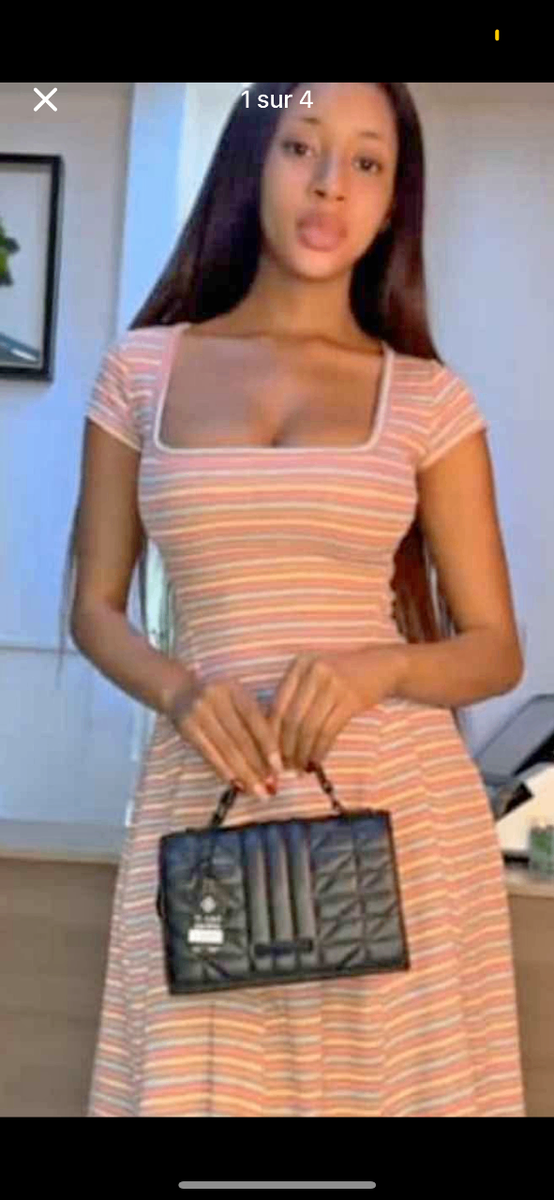 Robe Longue Rayée Élégante