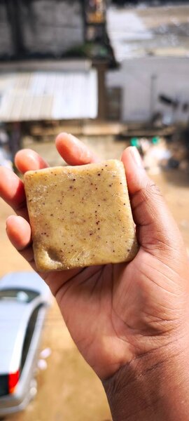 Savon visage anti-acné