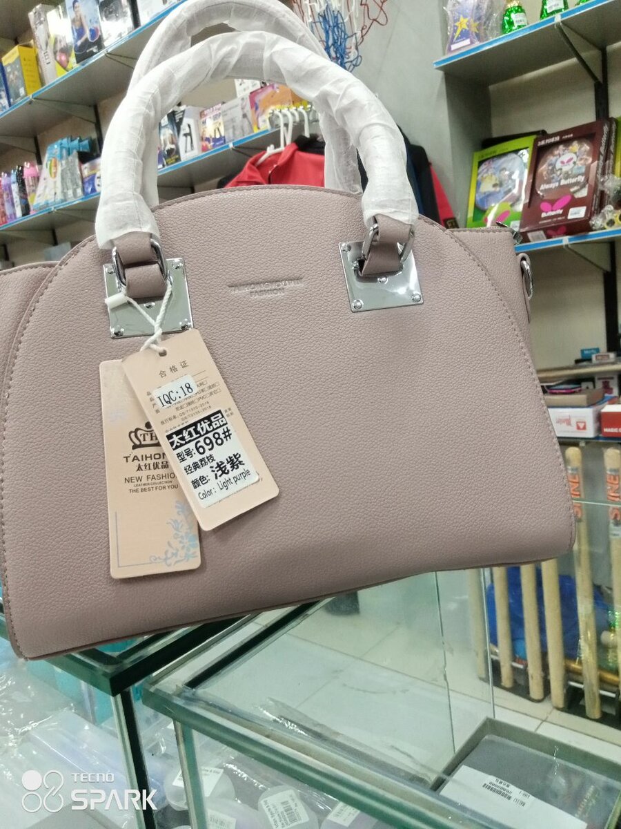 Ladies purse coulour available