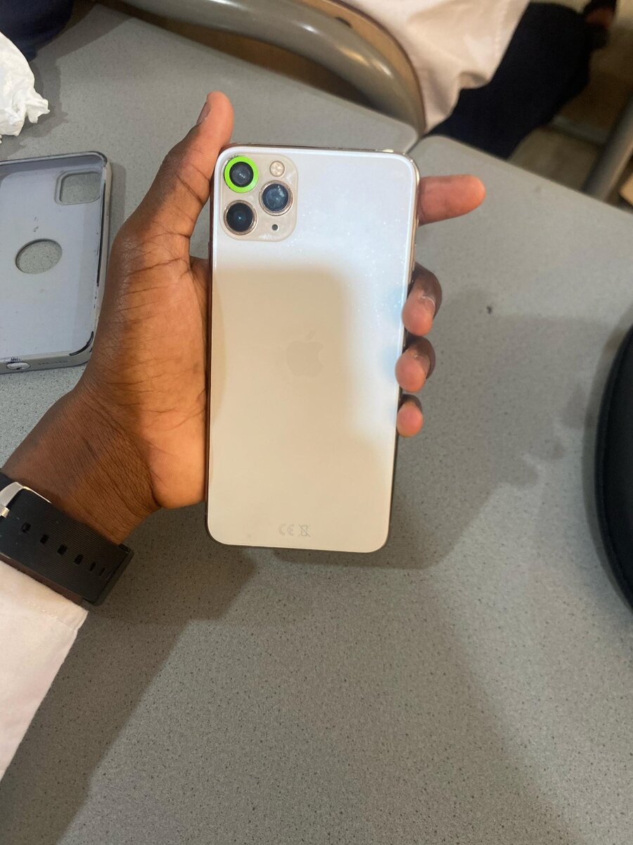 IPHONE 11PRO MAX 256giga 2SIM