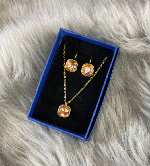 Necklace, Earings and Necklace sets