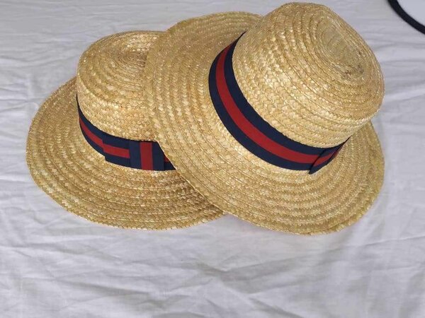 Chapeau de paille élégant