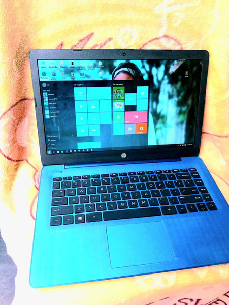 Hp slim laptop