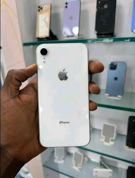 iPhone XR