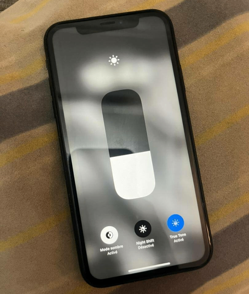 iPhone XR Noir 64GB avec Garantie