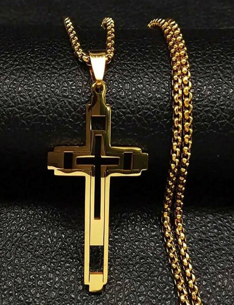 Pendentif croix doré