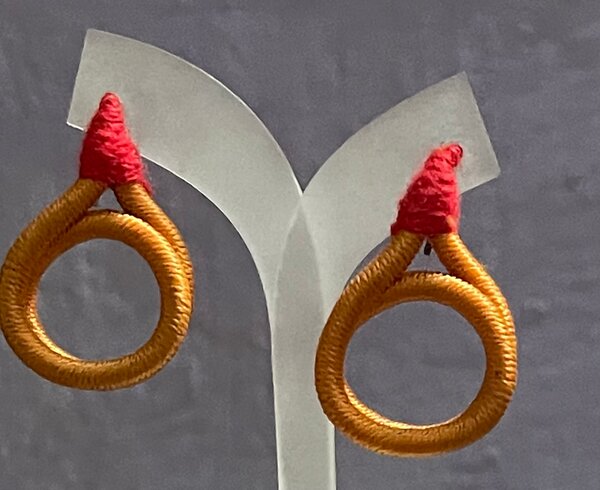 Boucles d'oreilles torsadées