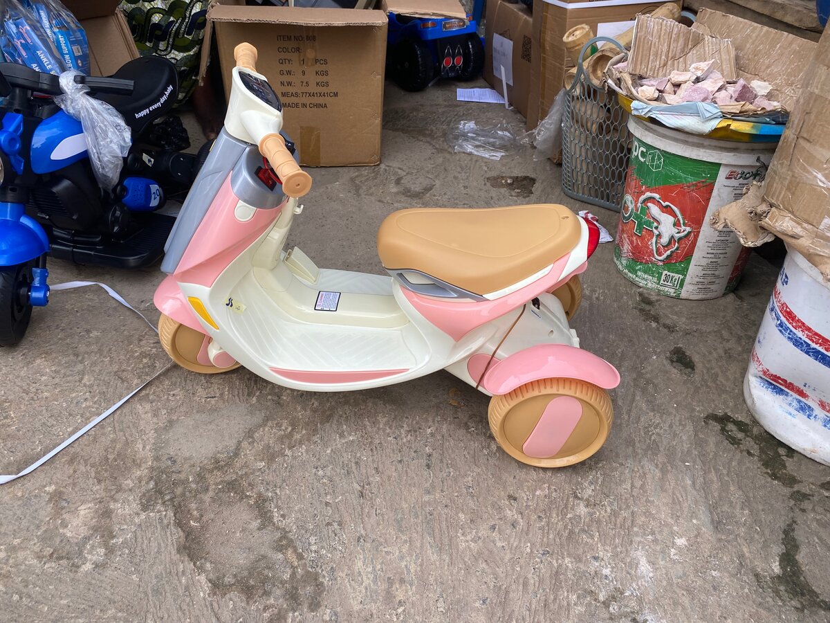 Trottinette électrique enfant