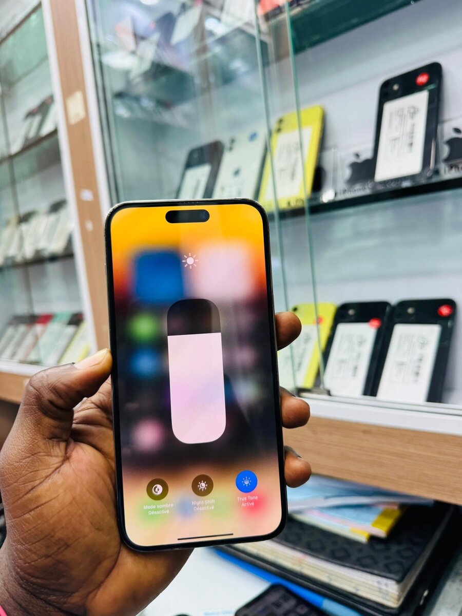 iPhone 14 pro Max 128Go tout