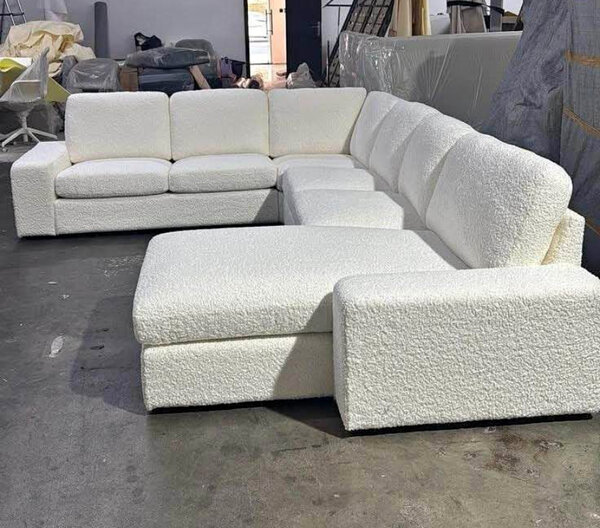 Canapé d'angle en tissu blanc