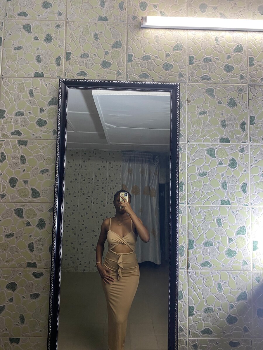 Robe midi élégante femme