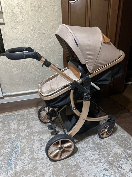 Коляска фирмы Aimi