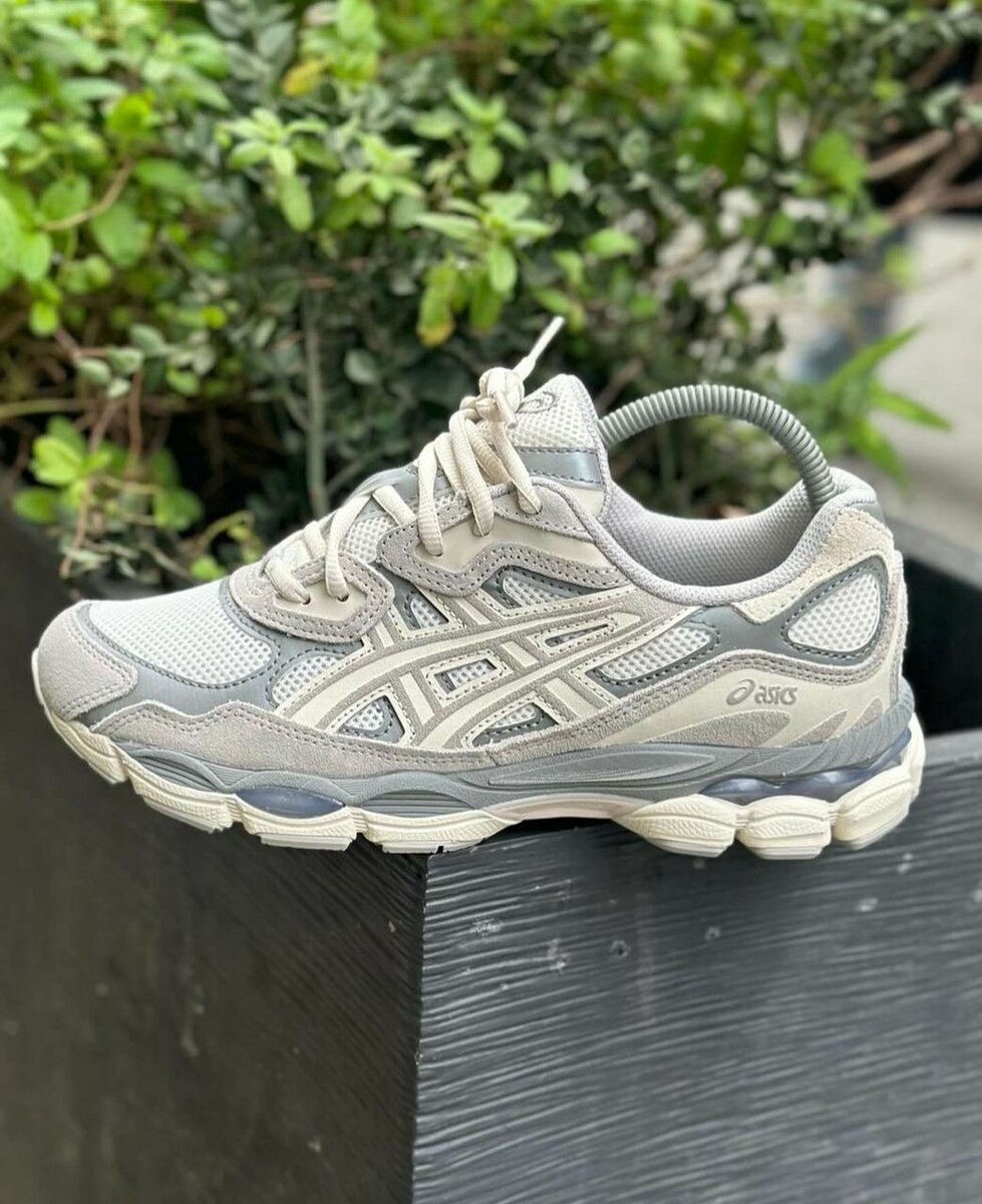 ASICS ️️️️️️️shoes