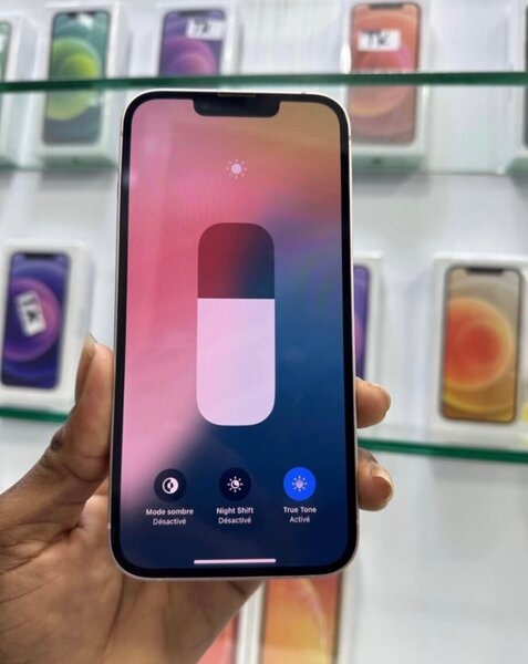 iPhone 14 - Écran OLED, 128 Go