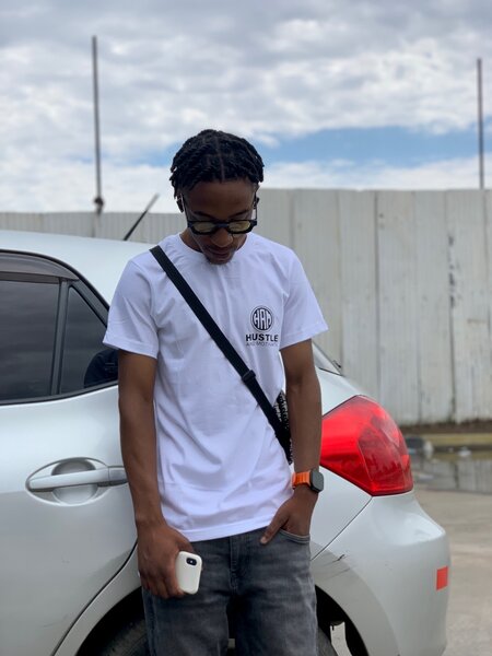 Hustle and motivate t-shirt k140