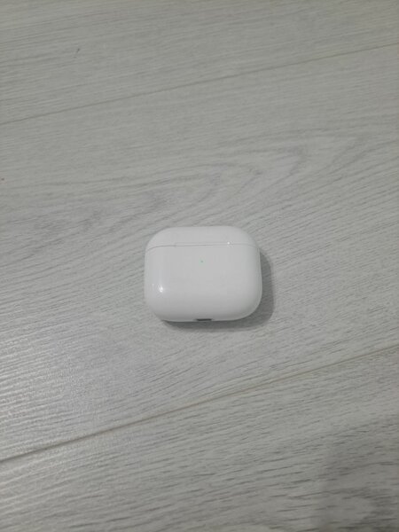 AirPods 3