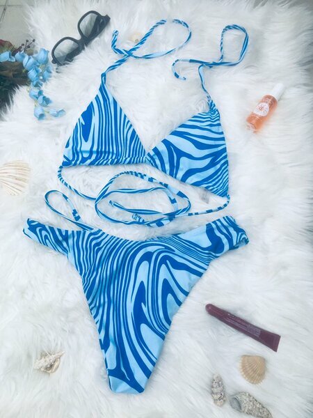 Bikini motifs bleus