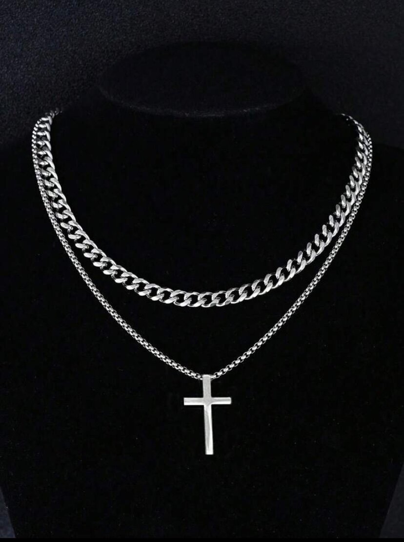 Collier croix argentée