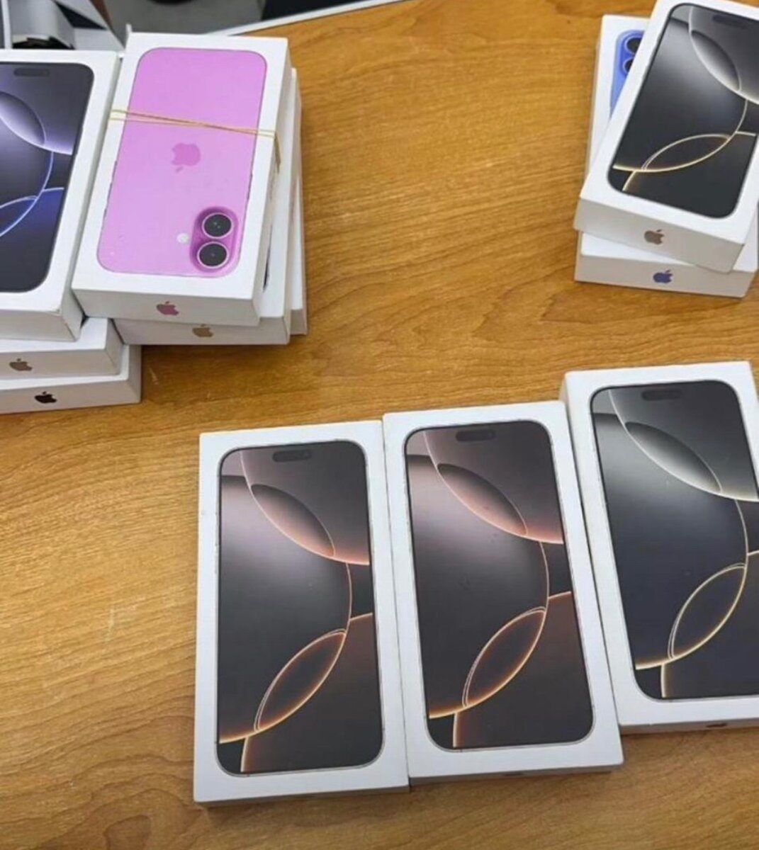 iPhone 16 1TB, iPhone 15 pro max 512g and  iPhone 13 128g