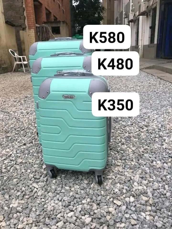 Smart traveling suitcases