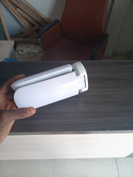 Lampe LED Pliante Économique