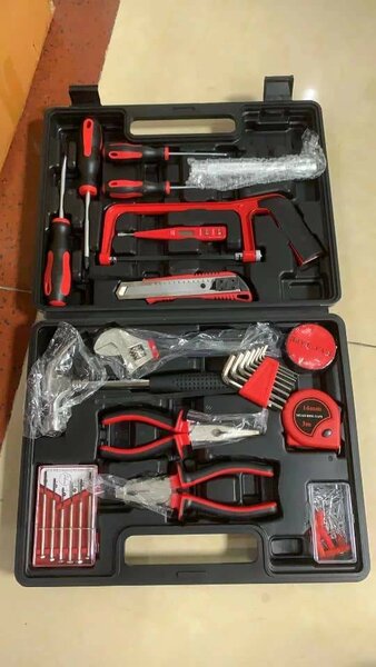 BOÎTE À OUTILS 32 PIÈCES