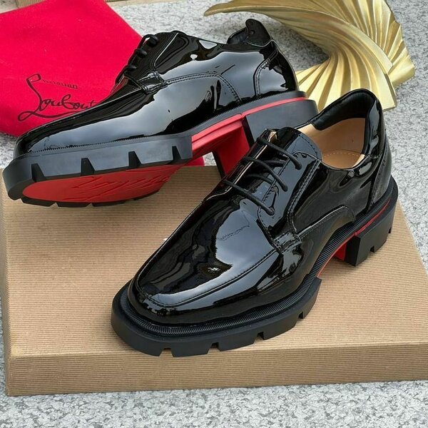 CHRISTIAN LOUBOUTIH 61