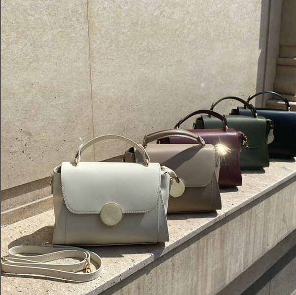 сумки разных цветов