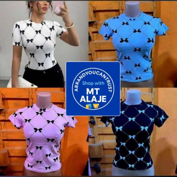 T-shirt à motifs noeuds