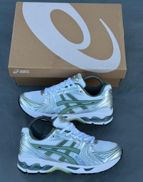 Baskets Asics-Kayano Homme