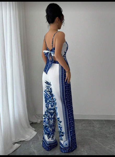 Combinaison Motif Floral Élégante