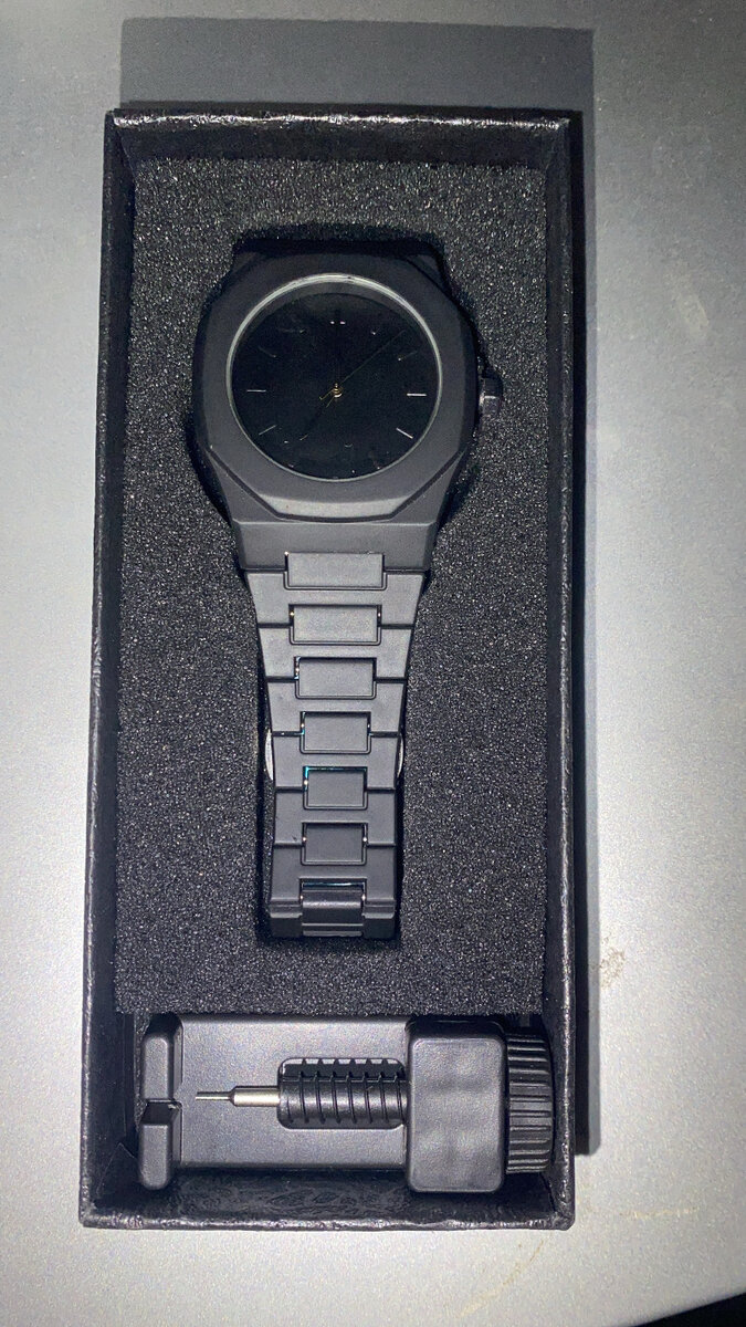 Montre élégante en acier inoxydable