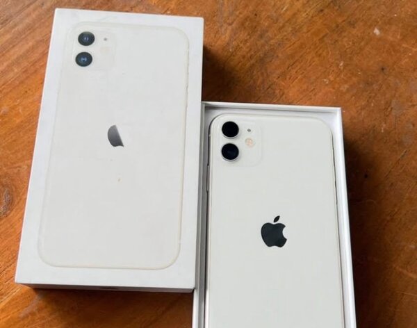 iPhone 11 simple blanc