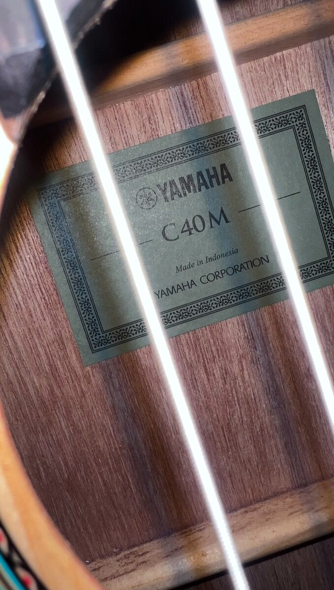 YAMAHA C40M