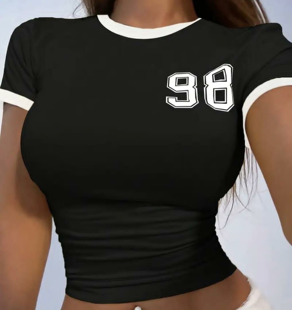 Crop top court numéro 98
