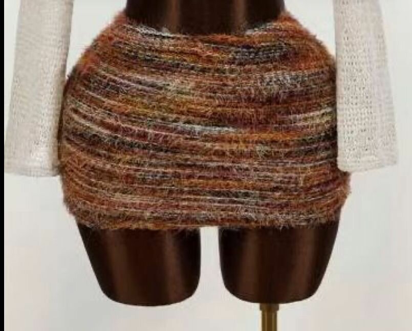 Mini jupe en laine tricotée marron