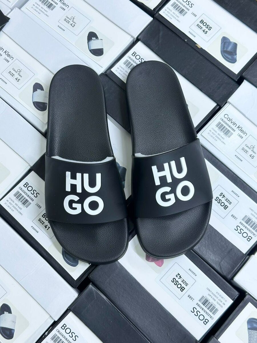 Claquettes HUGO élégantes