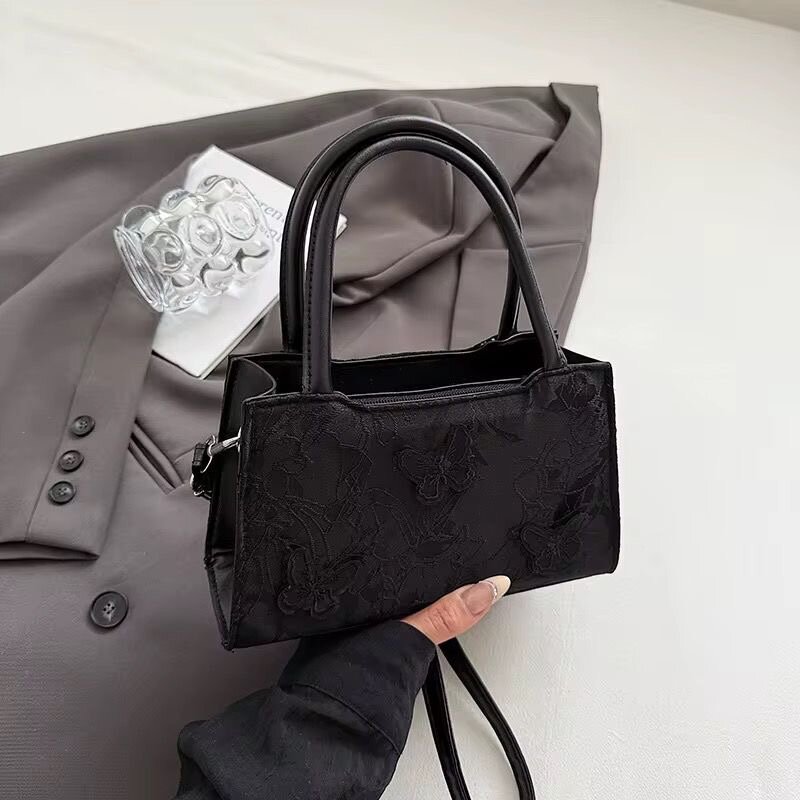 Sac à main en dentelle élégant