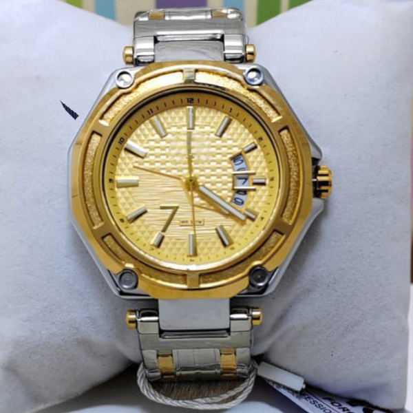 Montre dorée étanche élégante